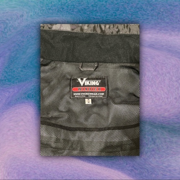 ♥︎ Viking Windigo Rain Jacket ♥︎ - Picture 4 of 5